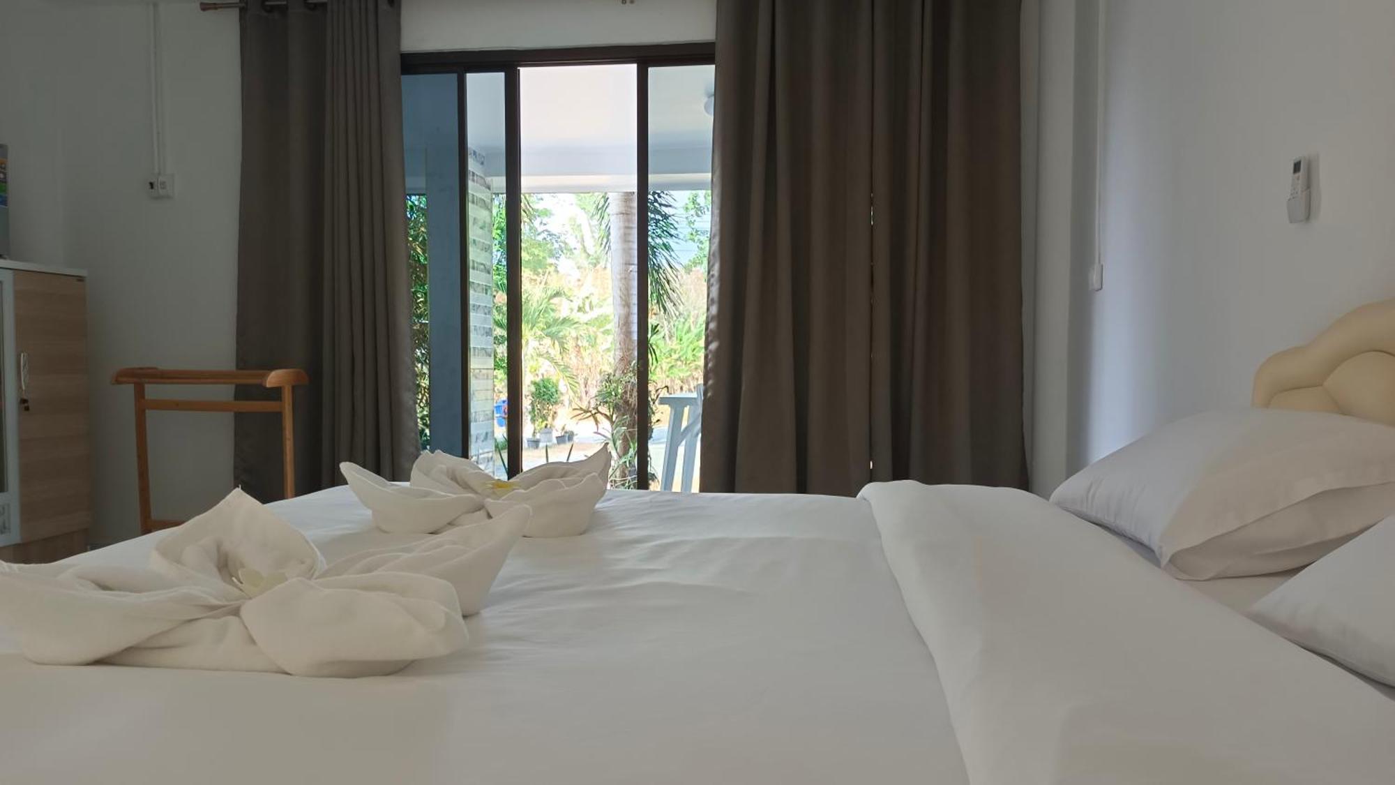 Batikseafood Airport & Room Ban Bo Sai Klang Exterior foto